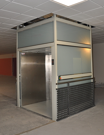Montacargas residencial en edificio de Murcia